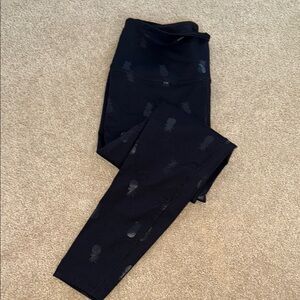 Beyond Yoga Black Pineapple Leggings
